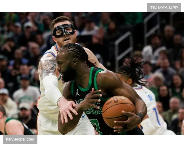 杰伦·布朗23分15板13助三双 凯尔特人客场力克勇士 杰伦·布朗23分15板13助三双 凯尔特人客场力克勇士